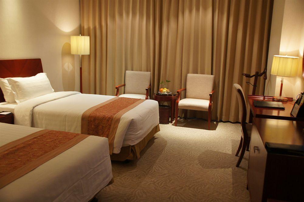 Kingswell Hotel Tongji Shanghai Bagian luar foto